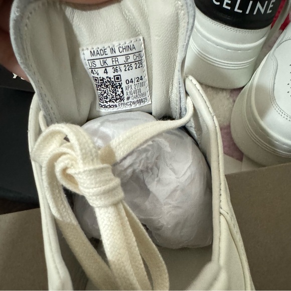 Y-3 LUXE LEATHER SHOES MADE
MODERN👟 - Picture 12 of 16